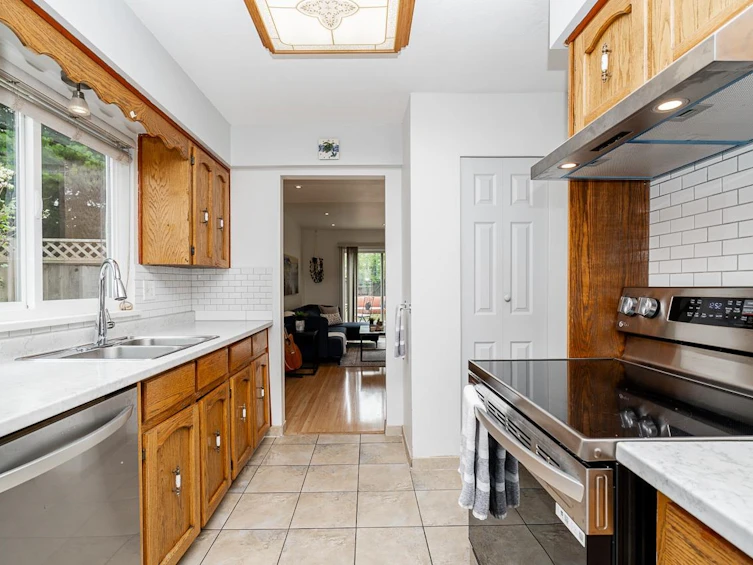 5910 183 Street, Surrey, BC, V3S 5P2 - 12