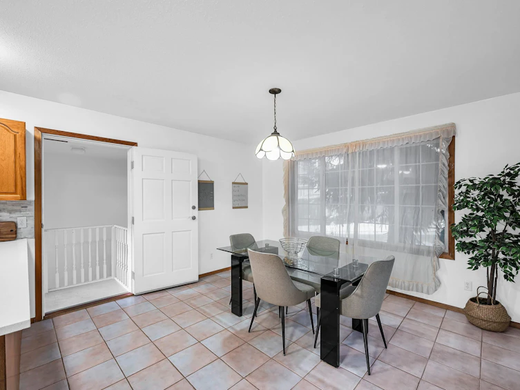 1027 Glacier View Drive, Squamish, BC, V8B 0G1 - 16