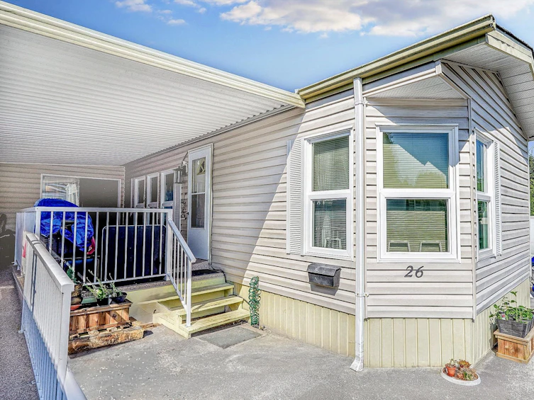26-8266 King George, Surrey, BC, V3W 5C2 - 3