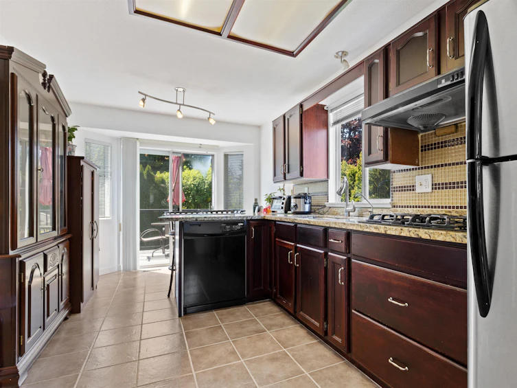 11142 90 Avenue, Delta, BC, V4C 3G9 - 7