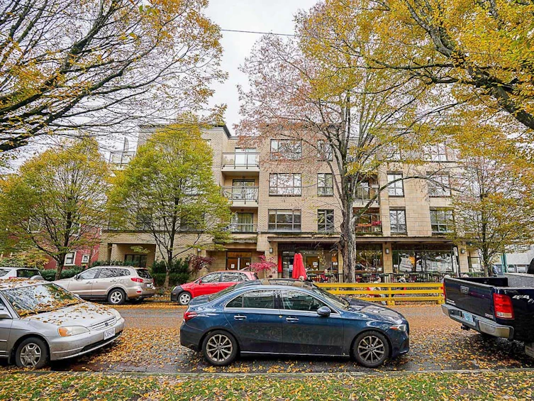 301-2015 Trafalgar Street, Vancouver, BC, V6K 1P7 - 2
