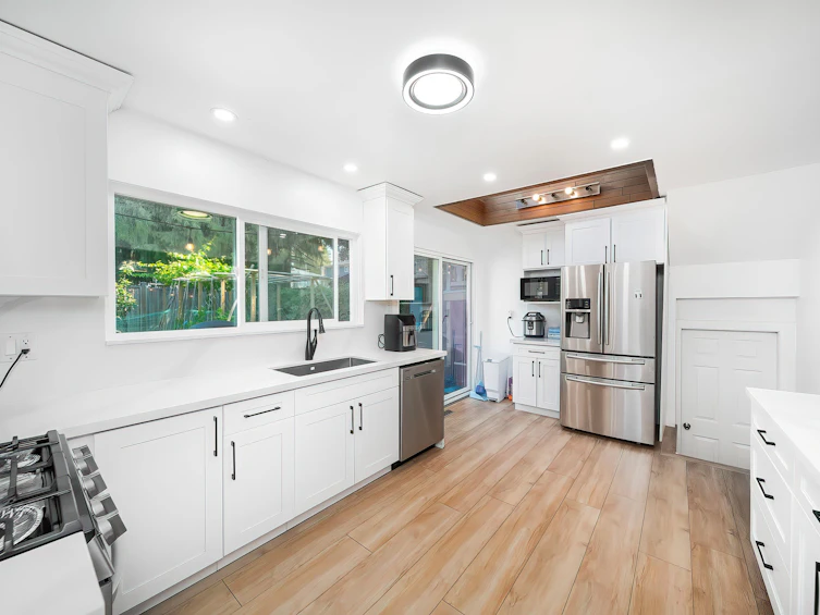 2011 Paulus Crescent, Burnaby, BC, V5A 2M2 - 10