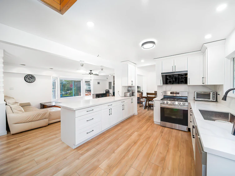 2011 Paulus Crescent, Burnaby, BC, V5A 2M2 - 12