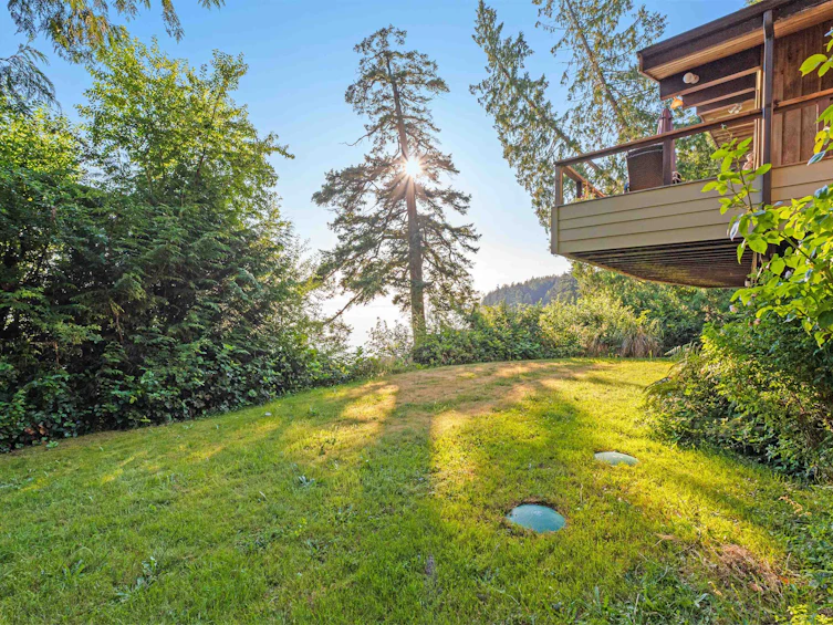 768 Maskell Road, Roberts Creek, BC, V0N 2W6 - 11