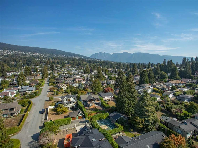 1172 Haywood Avenue, West Vancouver, BC, V7T 1T9 - 4