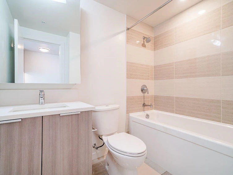 1713-13308 Central Avenue, Surrey, BC, V3T 0M4 - 21