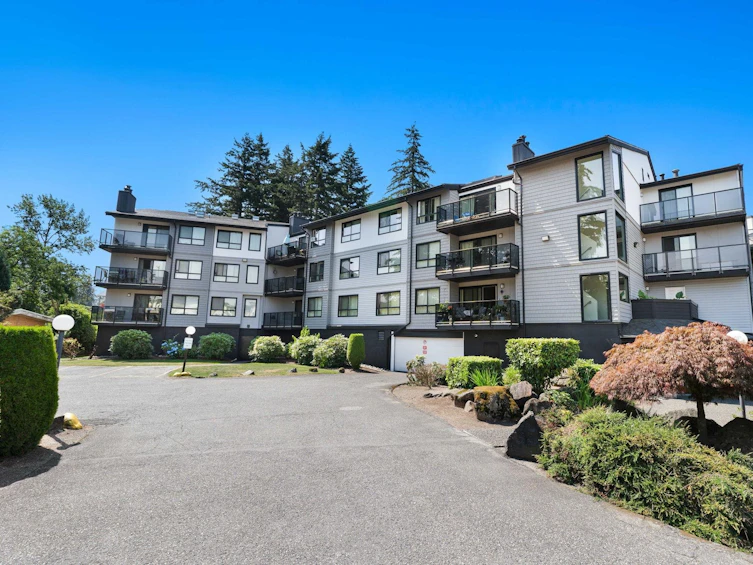 205-32124 Tims, Abbotsford, BC, V2T 2H4 - 2