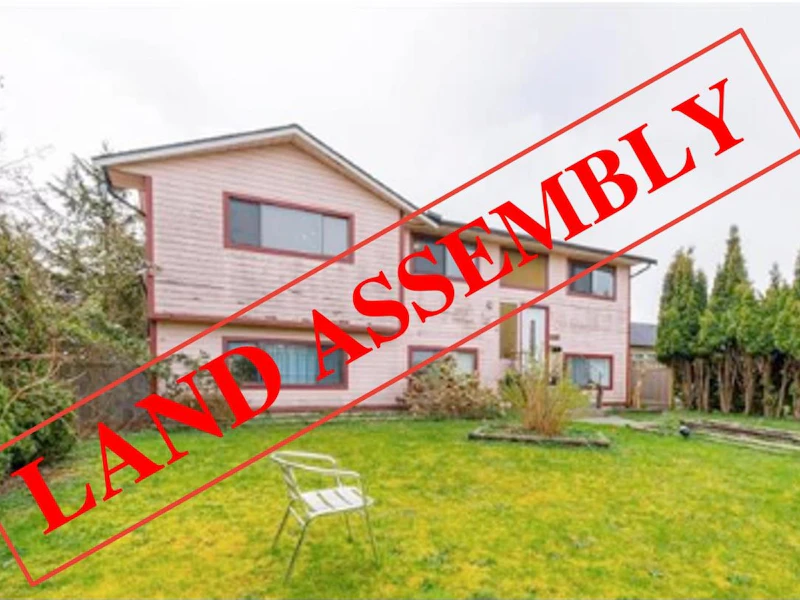15548 100th Avenue, Surrey BC V3R 7S4
