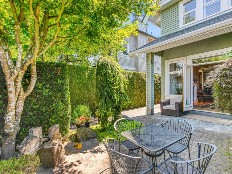 1128 East 16th Avenue, Vancouver, BC, V5T 2W3 - 11