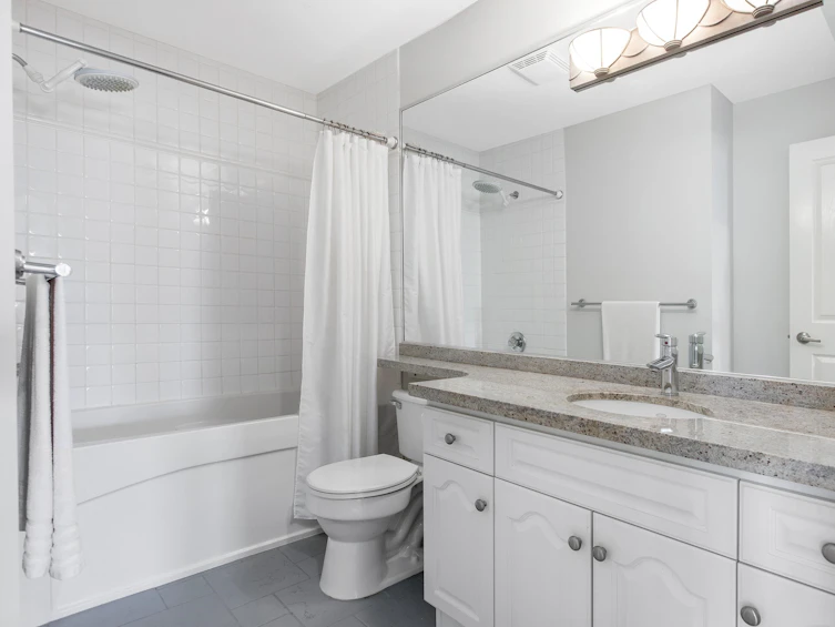 1128 East 16th Avenue, Vancouver, BC, V5T 2W3 - 19