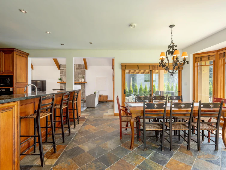 8420 Golden Bear Place, Whistler, BC, V8E 1J7 - 4