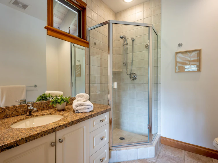 8420 Golden Bear Place, Whistler, BC, V8E 1J7 - 14