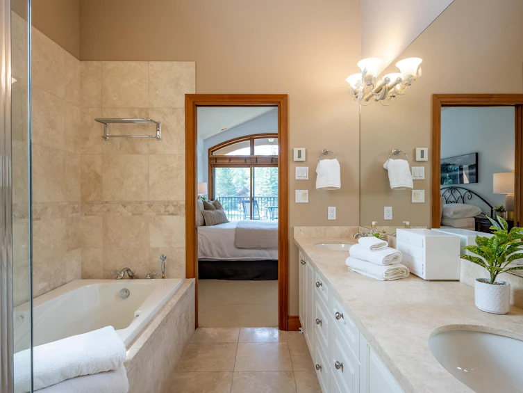 8420 Golden Bear Place, Whistler, BC, V8E 1J7 - 18