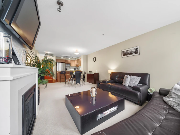 304-3097 Lincoln Avenue, Coquitlam, BC, V3B 0E3 - 4