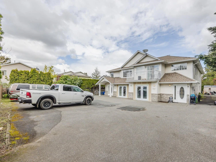 1 & 2-45821 Thomas Road, Chilliwack, BC, V2R 1B8