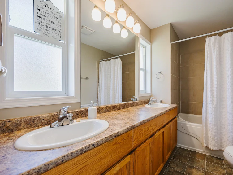 1 & 2-45821 Thomas Road, Chilliwack, BC, V2R 1B8 - 15