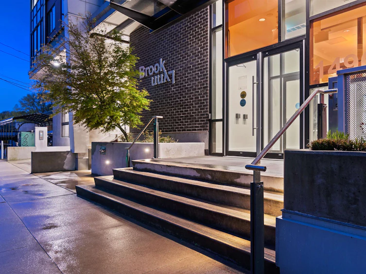 412-1496 Charlotte Road, North Vancouver, BC, V7J 0C9 - 35