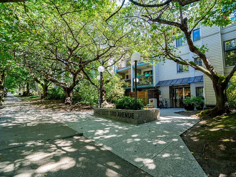 218-1422 East 3rd Avenue, Vancouver, BC, V5N 5R5 - 17