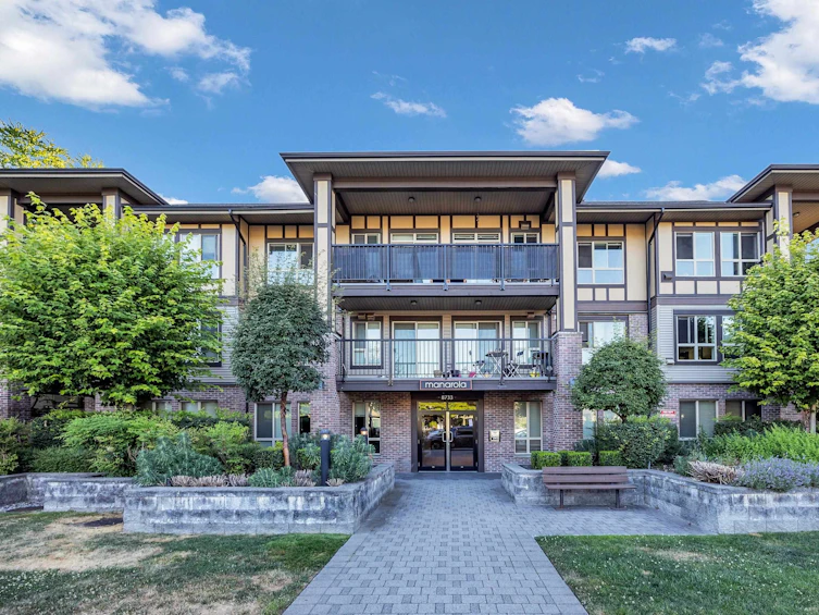 405-8733 160, Surrey, BC, V4N 6P9 - 2