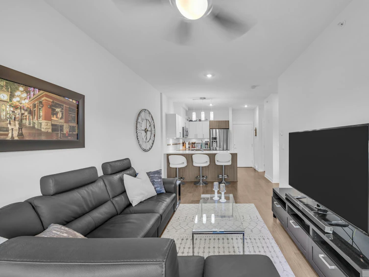 405-8733 160, Surrey, BC, V4N 6P9 - 10