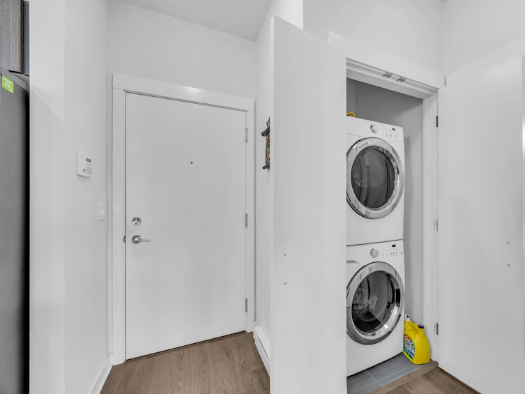 405-8733 160, Surrey, BC, V4N 6P9 - 15