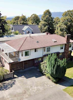 221 Kamloops Street