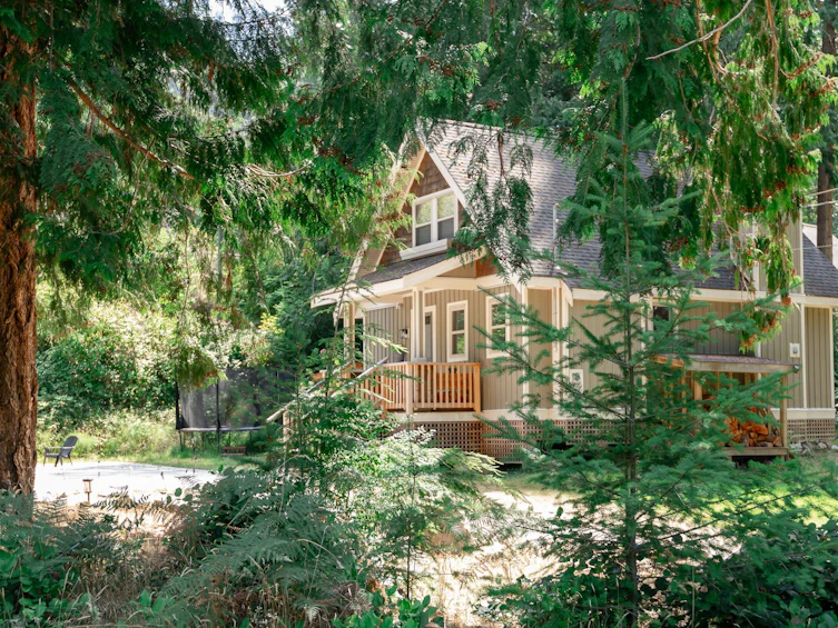 13514 Lee Road, Pender Harbour Egmont, BC, V0N 1S1 - 2
