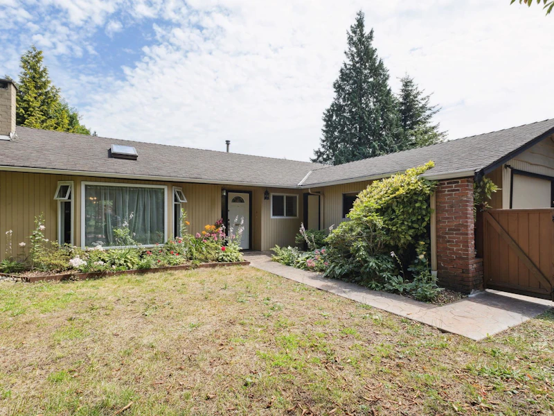 2166 Mountain Highway, North Vancouver BC V7J 2M9