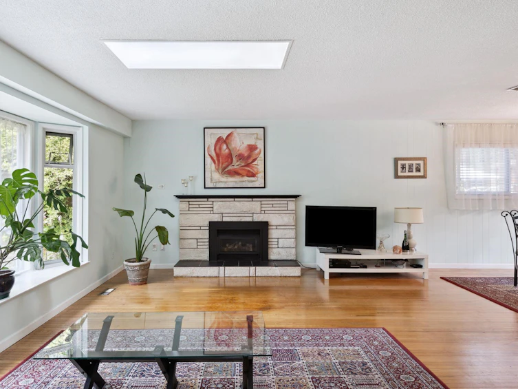2166 Mountain Highway, North Vancouver, BC, V7J 2M9 - 3