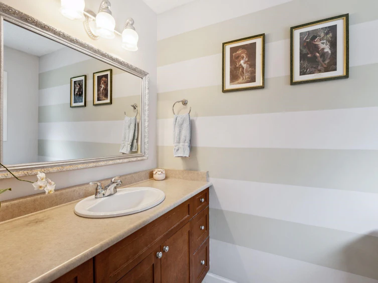 2166 Mountain Highway, North Vancouver, BC, V7J 2M9 - 19