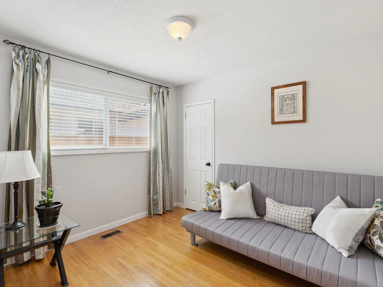 2166 Mountain Highway, North Vancouver, BC, V7J 2M9 - 22