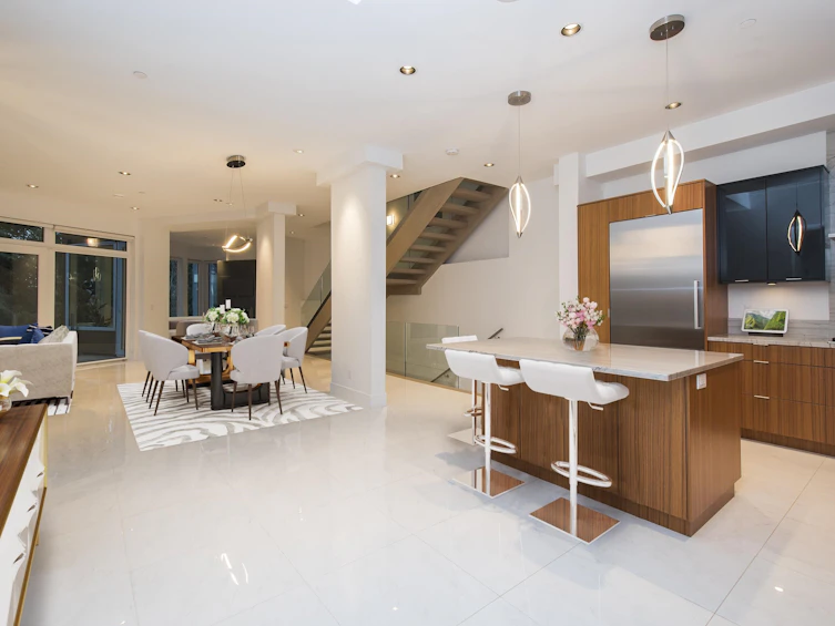 970 Duchess Avenue, West Vancouver, BC, V7T 1G9 - 2