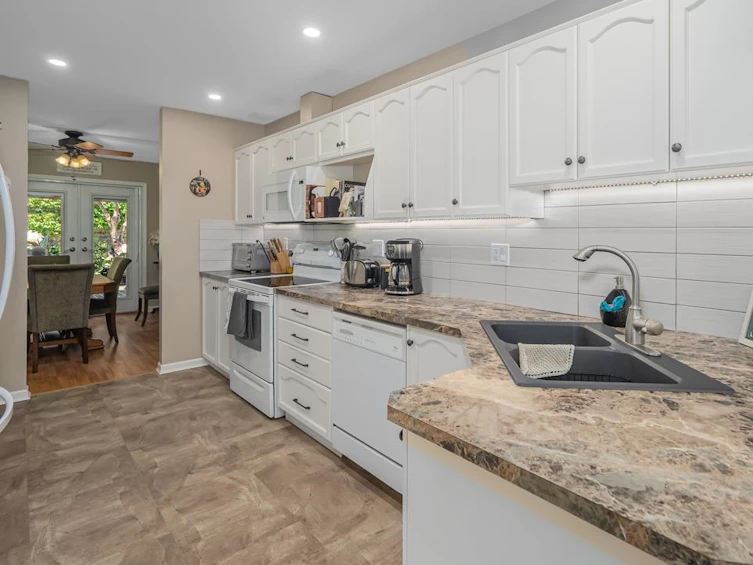 64-22740 116 Avenue, Maple Ridge, BC, V2X 2X7 - 3