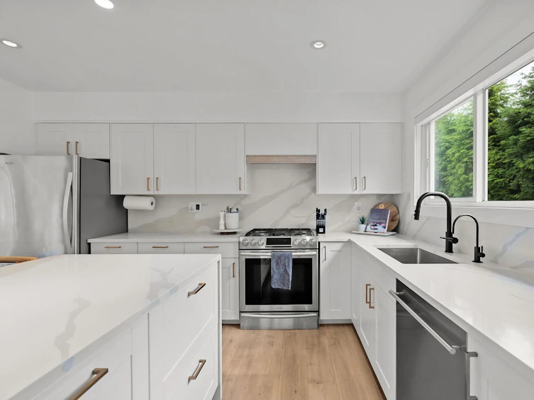 2467 Tolmie Avenue, Coquitlam, BC, V3K 3E6 - 14