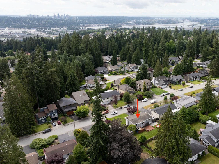 2467 Tolmie Avenue, Coquitlam, BC, V3K 3E6 - 36