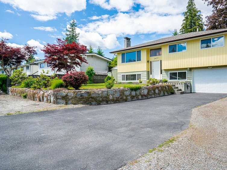 2477 Tolmie Avenue, Coquitlam, BC, V3K 3E6 - 3