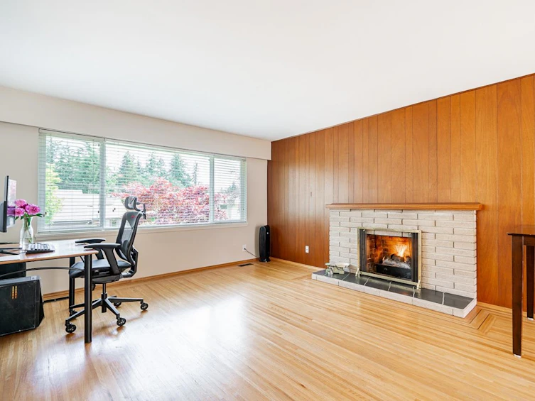 2477 Tolmie Avenue, Coquitlam, BC, V3K 3E6 - 8