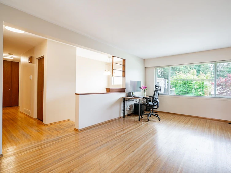 2477 Tolmie Avenue, Coquitlam, BC, V3K 3E6 - 16