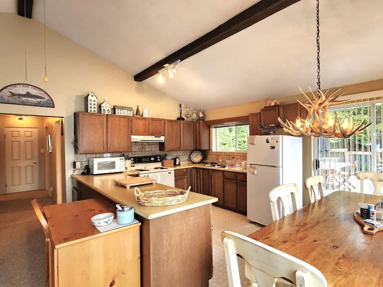 7260 W Gun Lake Road, Whistler, BC, V0K 1P0 - 5