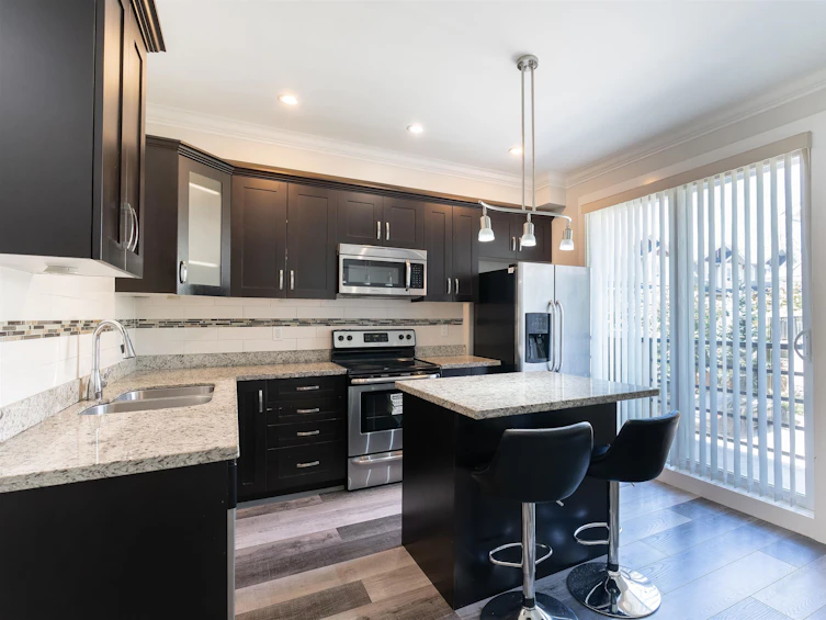 85-6383 140, Surrey, BC, V3W 0E9 - 4