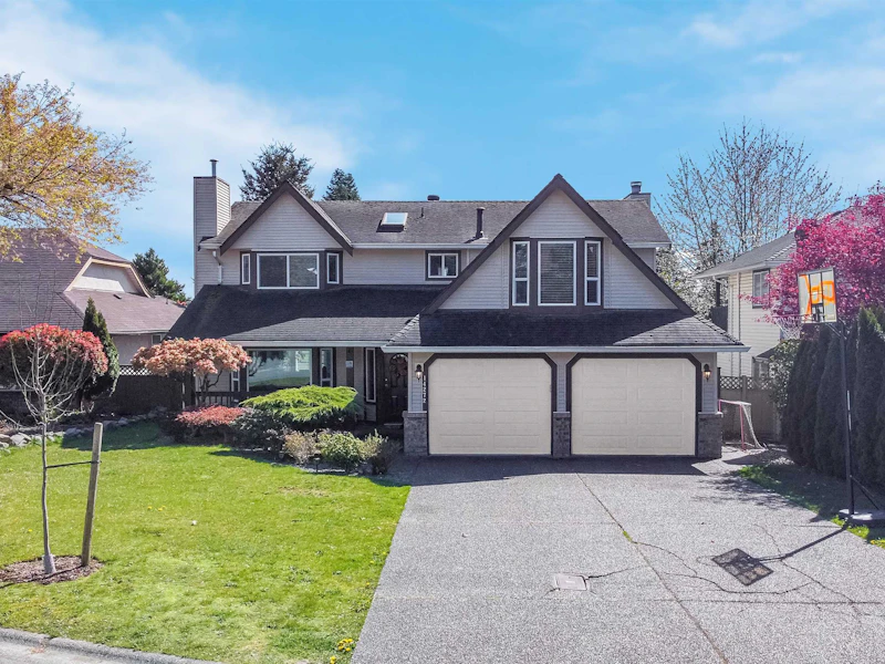 14272 70th Avenue, Surrey BC V3W 0P4