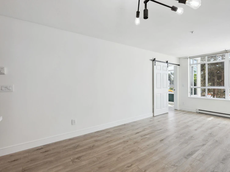 209-855 West 16th Street, North Vancouver, BC, V7P 1R2 - 11
