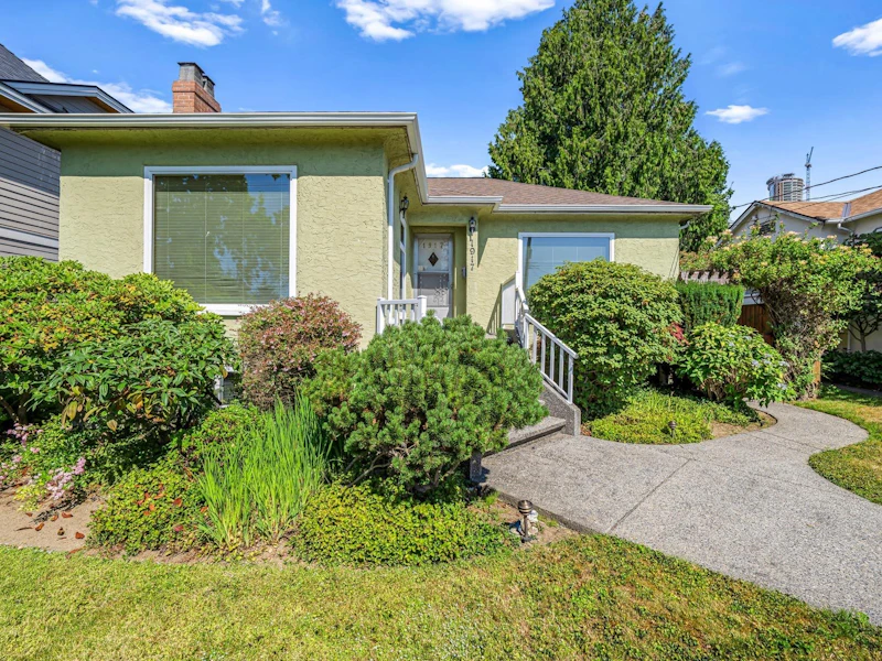 1917 Dublin Street, New Westminster BC V3M 3A4