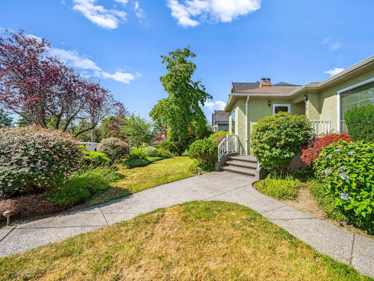 1917 Dublin Street, New Westminster, BC, V3M 3A4 - 2