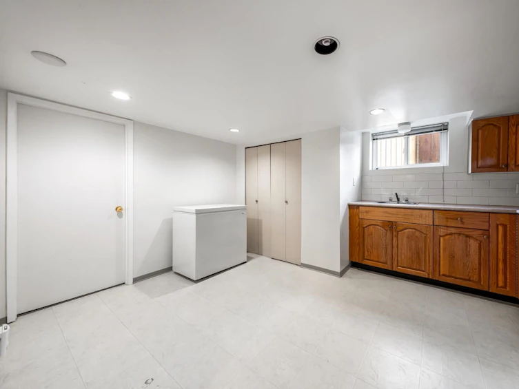 1917 Dublin Street, New Westminster, BC, V3M 3A4 - 20