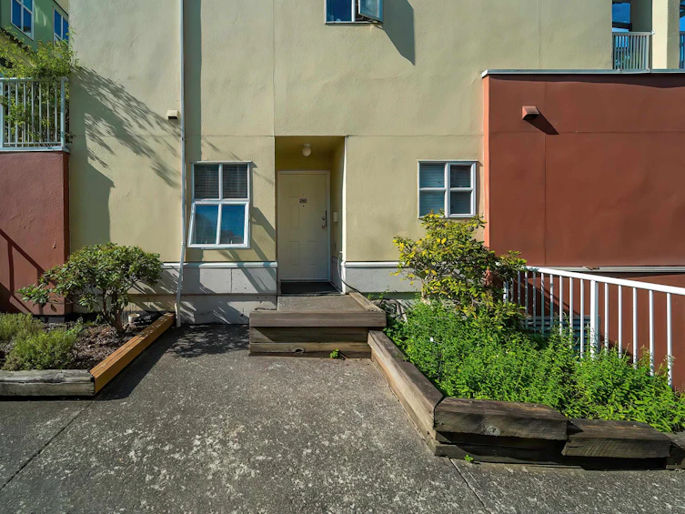 249-8300 General Currie Road, Richmond, BC, V6Y 3X1 - 4