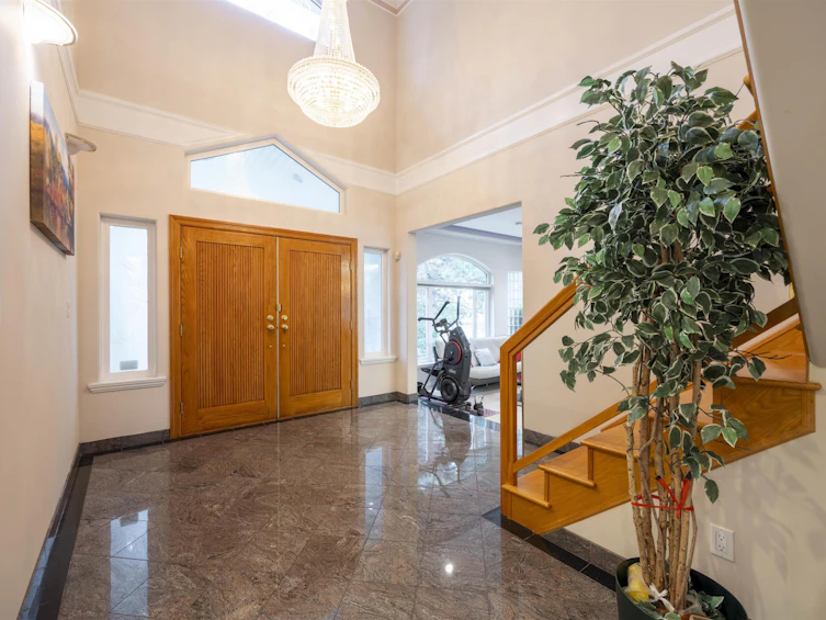 1939 Woolwich Avenue, Burnaby, BC, V5B 4A2 - 4