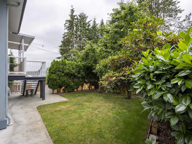 1939 Woolwich Avenue, Burnaby, BC, V5B 4A2 - 28