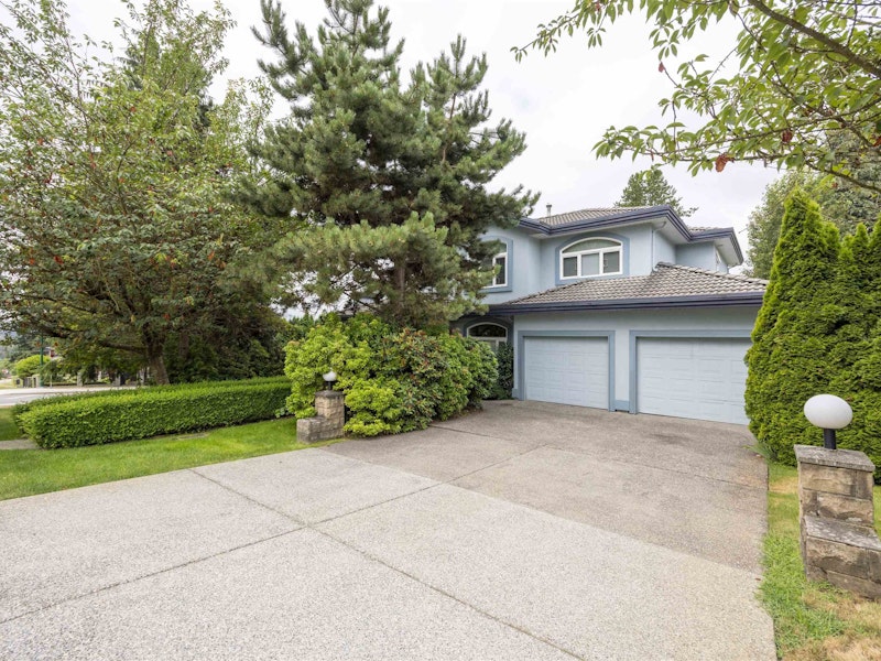 1939 Woolwich Avenue, Burnaby BC V5B 4A2