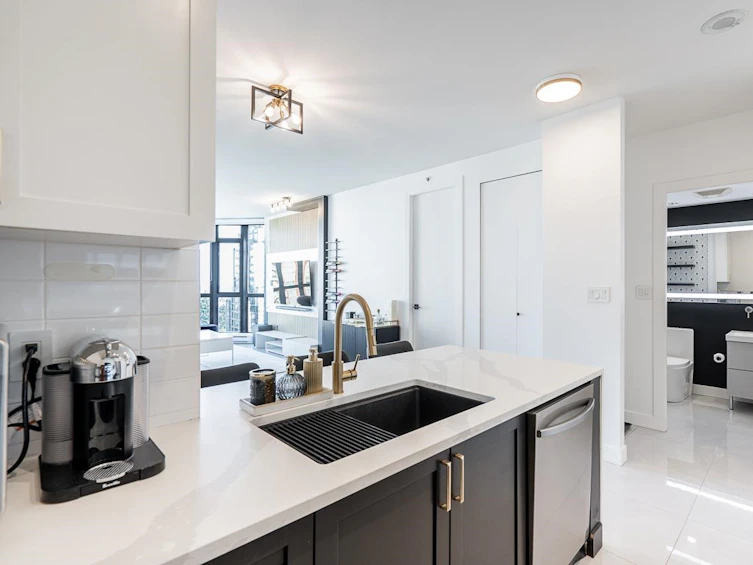 1402-6833 Station Hill Drive, Burnaby, BC, V3N 5E1 - 17